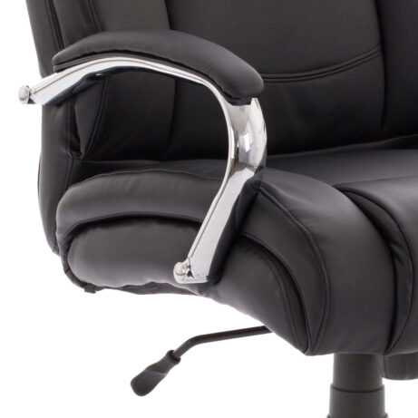 High-back Texas Heavy Duty Executive Chair in black leather with padded arms and chrome base. Ideal for executive spaces.