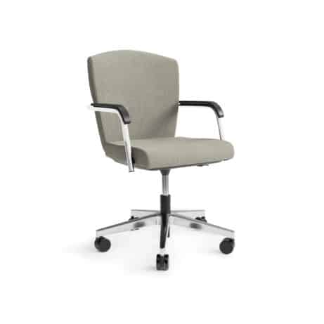 KEY Meet Full Back conference chair with chrome armrests, grey upholstery, and a five-star wheeled base for mobility.