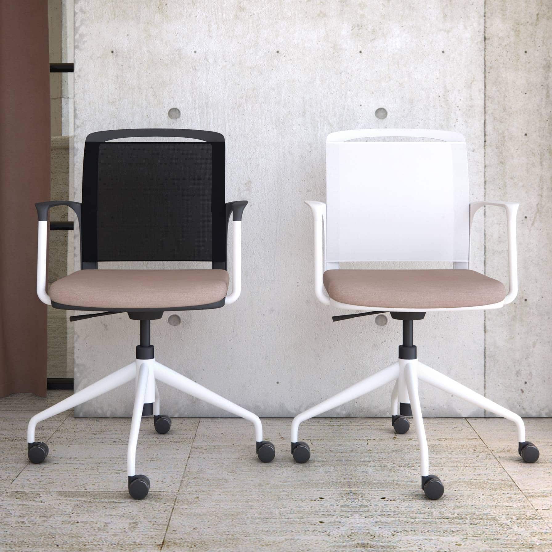 Infinity Mesh Chair on Pyramid Base